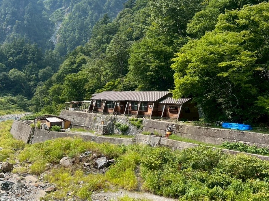 ①祖母谷温泉小屋
